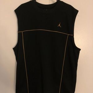 JORDAN Black & Gold cut-off